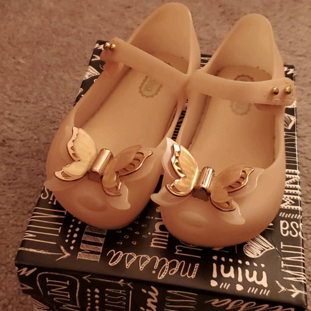 Kids shoes